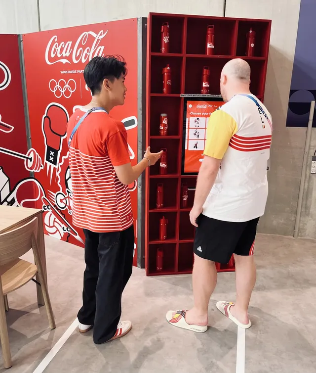 Coca-Cola — Social Zone, Village Olympique, Paris : photo 5