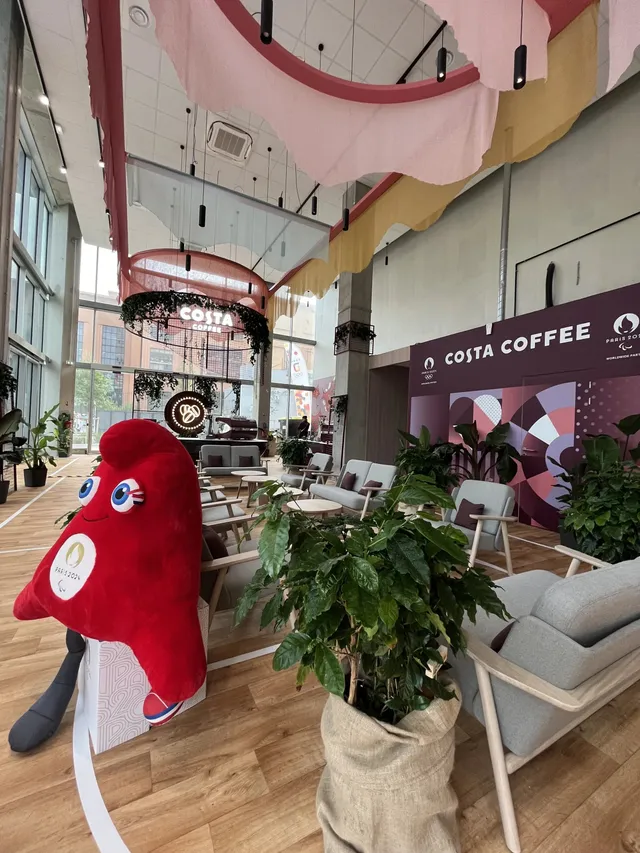 Costa Coffee — Paris 2024, Village Olympique, Paris : photo 3